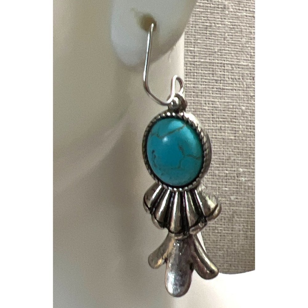 Native Southwestern Turquoise Silver Earrings